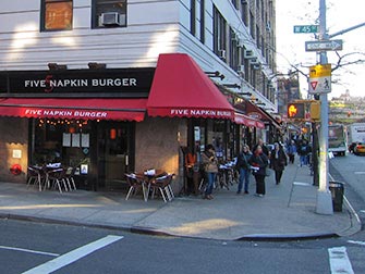 Hells-Kitchen-in-NYC-Five-Napkin-Burger